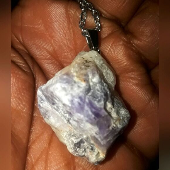 Raw Lepidolite crystal pendant necklace - Picture 8 of 9
